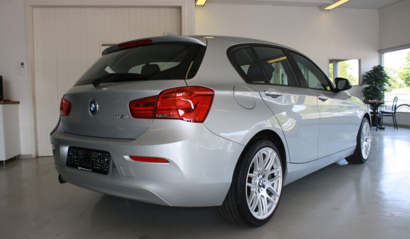 BMW 118i 1,5 aut. 5d full
