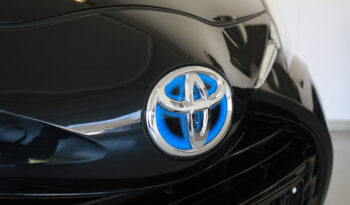 Toyota Yaris 1,5 Hybrid H1 e-CVT 5d full