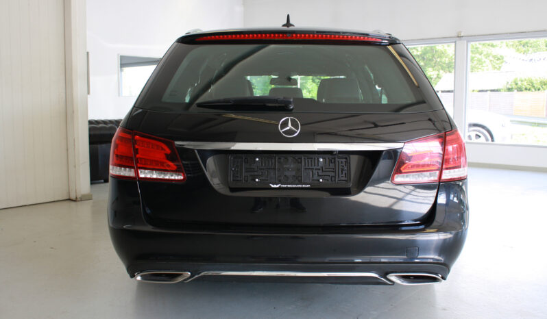 SOLGT – Mercedes E220 2,2 CDi Avantgarde stc. aut. 5d full